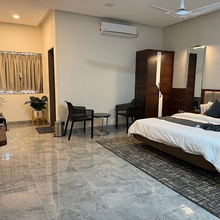 Aqualina Hotel Bhogwe Екстериор снимка