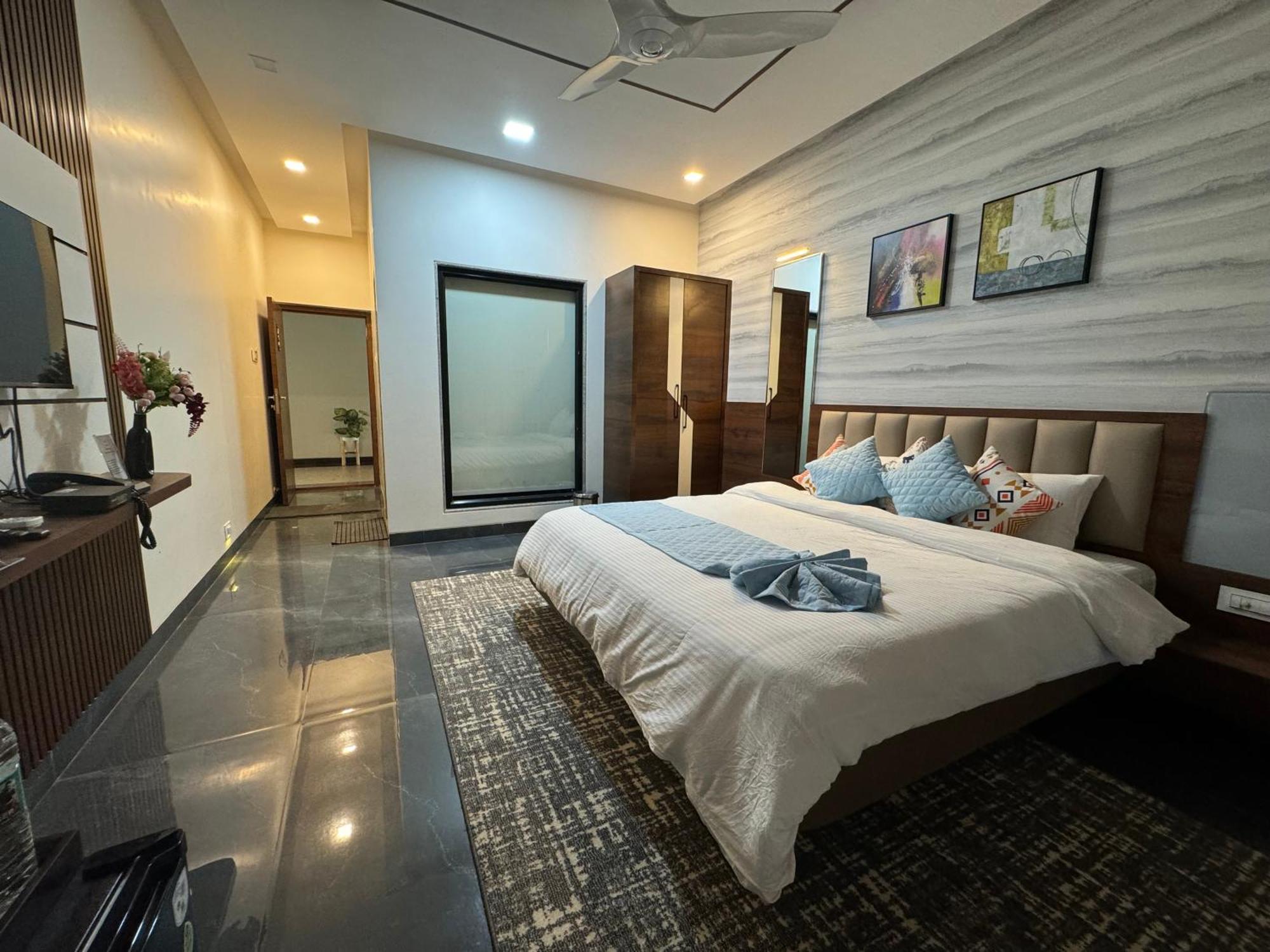 Aqualina Hotel Bhogwe Екстериор снимка