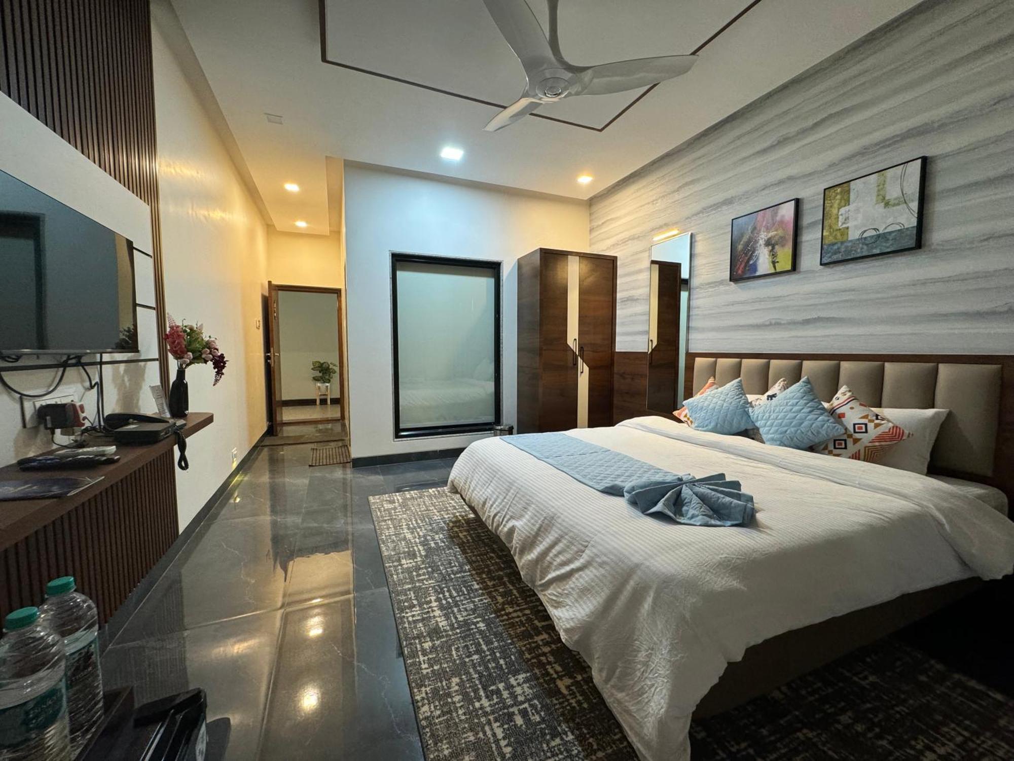 Aqualina Hotel Bhogwe Екстериор снимка