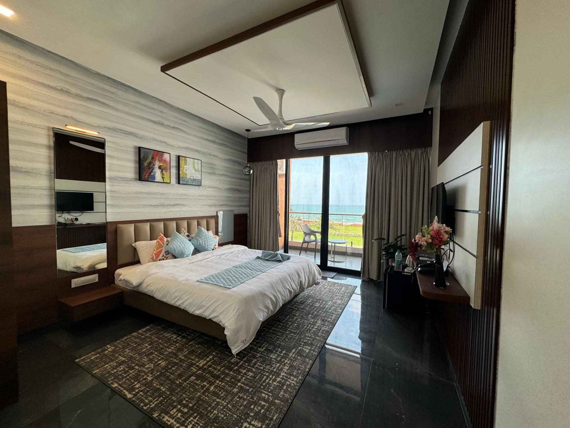 Aqualina Hotel Bhogwe Екстериор снимка