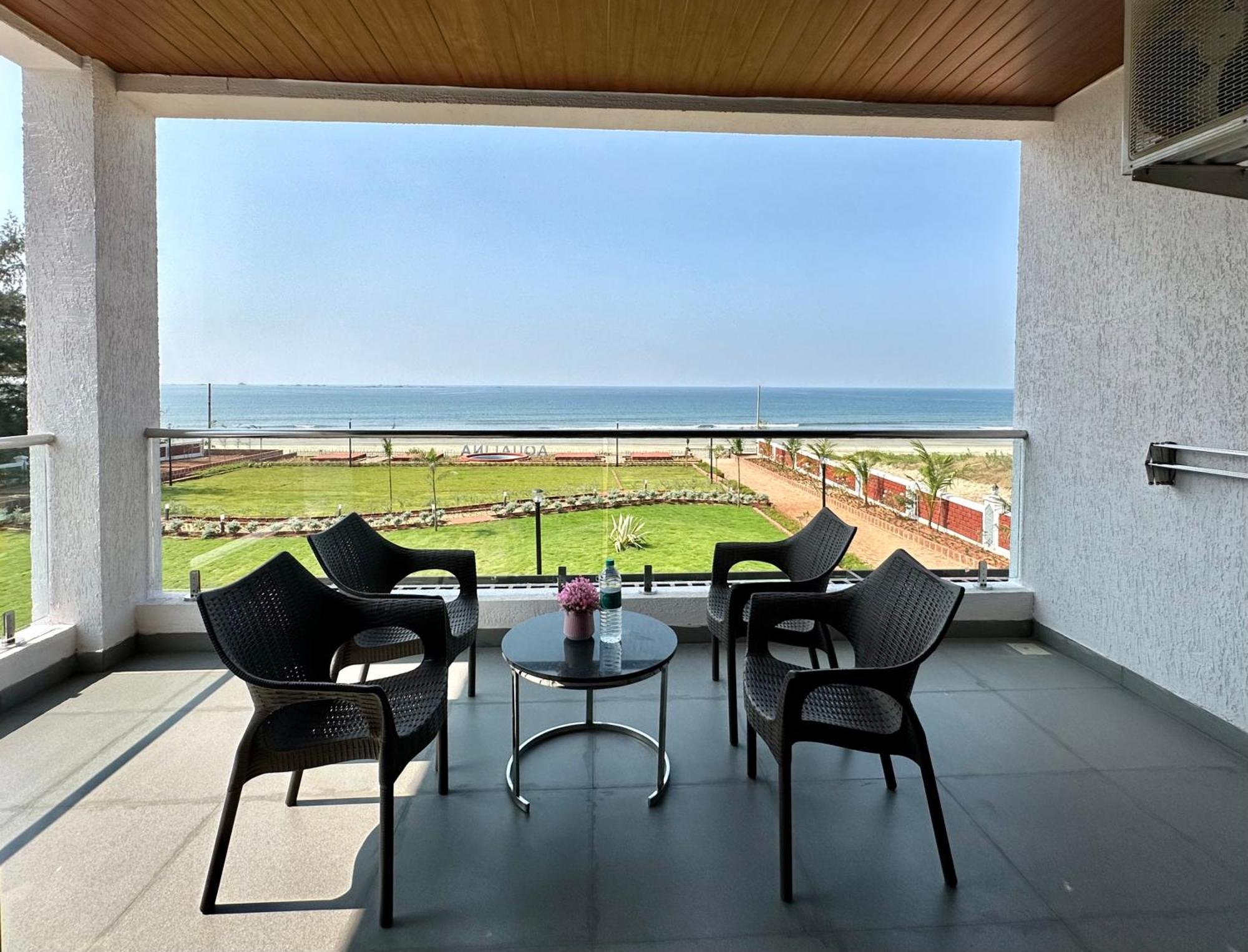 Aqualina Hotel Bhogwe Екстериор снимка