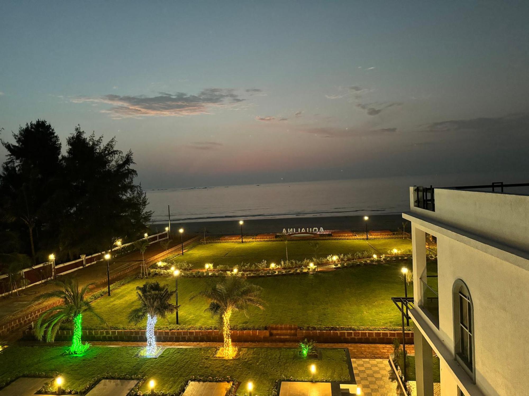 Aqualina Hotel Bhogwe Екстериор снимка