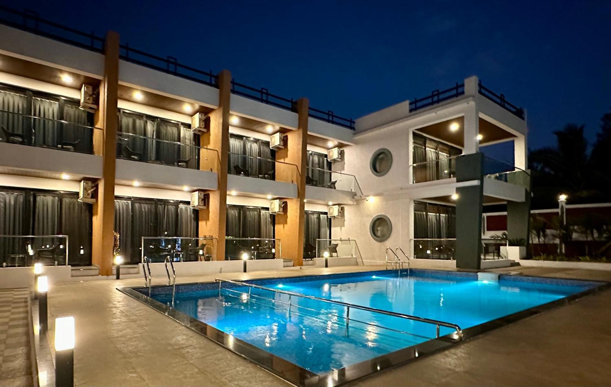 Aqualina Hotel Bhogwe Екстериор снимка