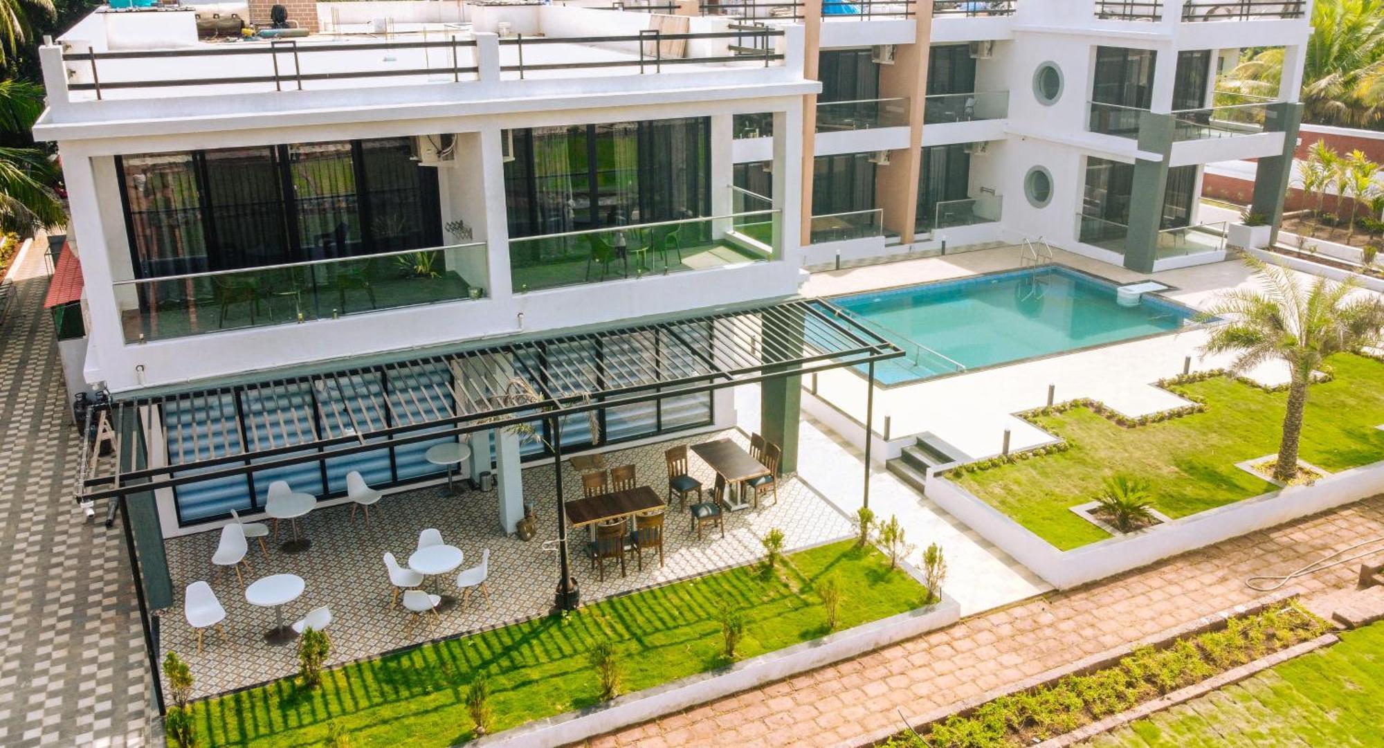 Aqualina Hotel Bhogwe Екстериор снимка